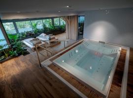 Best Western Plus Central Park Hotel，位于拉罗谢尔的酒店