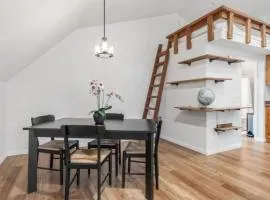 Montgomery Apartment
