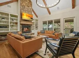Paxwood Luxury Home for 16