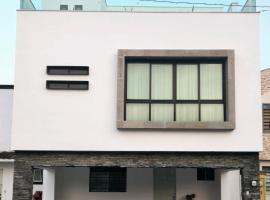 Casa en Apodaca Fracc Privado WiFi 6PPL con terraza a 10 min del Aeropuerto，位于蒙特雷的酒店