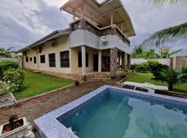 Exquisite 3-Bedroom Villa with pool in Kribi