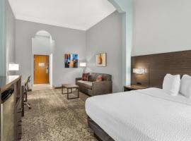 贝斯特韦斯特新凯尼套房酒店，位于New Caney的酒店