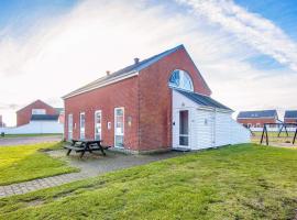 6 person holiday home in Rømø，位于罗莫柯克比的酒店