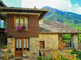 Stone Cabin With Views Over Balme Valley