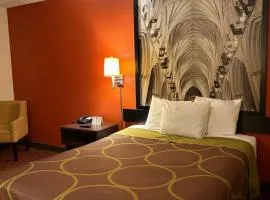 Super 8 Hotel by Wyndham - Dumfries VA