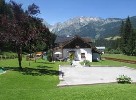 Ferienhaus Schwarzenbacher，位于Lungötz的酒店