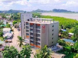 West Plaza Hotel at Lebuu Street,位于科罗尔的酒店