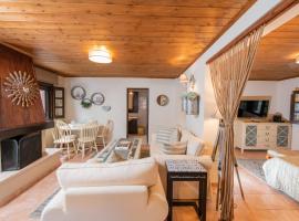 Dandy Villas Tsagkarada - Blue Pansy - Mini Pool，位于桑加拉达的酒店