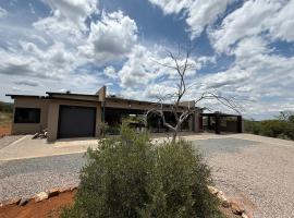 Blessed Lodge at Ingilozi Mabalingwe，位于沃姆巴斯的酒店