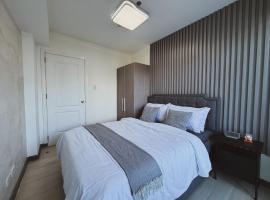 Azure Condo Beach View near NAIA Airport，位于马尼拉的度假村