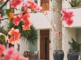 The Balangan Hotel Uluwatu - 2min to Beach & 5min to Bali's Best Golf