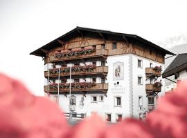 Hotel Hoferwirt，位于施图拜河谷新施蒂夫特的酒店