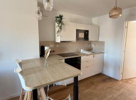 Little Ohana，位于Damparis的酒店