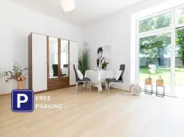 Modernes Airport-Apartment Bellavista mit Garten