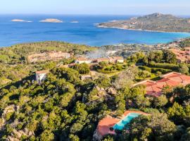 Villa Esmerea Portocervo con Piscina privata ,Jacuzi e Sauna，位于切尔沃港的酒店