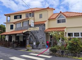 IlhaMontanha - Serras da Ilha，位于Jogo da Bola的酒店