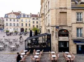 Le charme de la place Saint-Sauveur