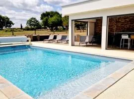 Le Gîte "Aubrac" Haut de gamme, Jardin, Piscine