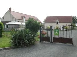 Gîte familial près de l'étang des Bois avec cheminée et véranda chauffée - FR-1-590-89