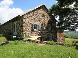 Location authentique avec cheminée et toit de chaume, proche nature et activités à St-Front - FR-1-582-291