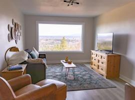 Spectacular City View on Grandview Ave，位于斯波坎的酒店