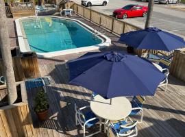 赤脚湾度假汽车旅馆，位于克利尔沃特的浪漫度假酒店