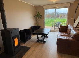 Maison neuve proche Dole - Forêt de Chaux，位于多勒的酒店