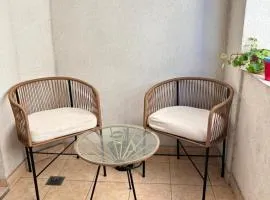 Excelente ubicación céntrica Dpto de categoría con cochera