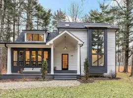 Modern Luxury Home Pool & Spa at Warren Dunes