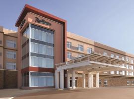 Radisson Kingswood Hotel & Suites, Fredericton，位于弗雷德里克顿的酒店