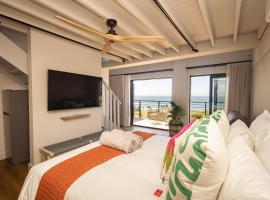 Oceanfront Duplex Apartments, Hermanus Waterfront，位于赫曼努斯的酒店