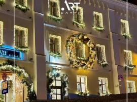 ART Hotel，位于锡比乌的酒店
