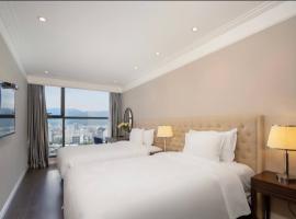 2 Bedroom Luxury Condo Free Pool Free Airport pick up，位于岘港的分契式公寓