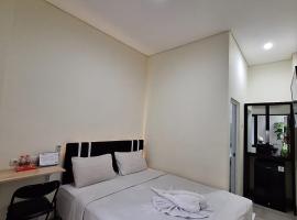 TRAM - The Seturan Raya Eksklusif Rooms，位于Seturan的青旅