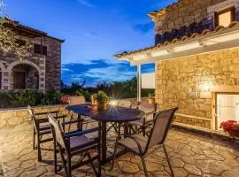 Mani's Aura Seaside-Enchanting Stone Gem