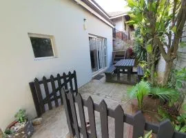 Guest house on Gillian UNIT 2