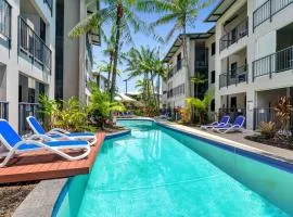 Laguna Haven - Dual Swim-Out Retreat by the Sea