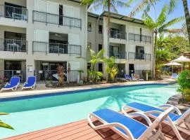 Laguna Escape - Swim-Out Retreat by Trinity Beach