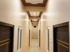 Hotel Jai Guru Ji Abode 700 Meters From Ram Mandir Ayodhya，位于Ayodhya的酒店