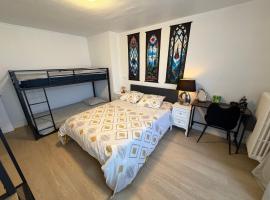 Le Cheval d'argent，位于Bléneau的酒店