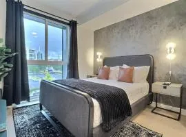 Downtown Escape, Gym in Building, Walk to Attractions