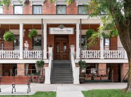 Saratoga Arms Hotel，位于萨拉托加泉的酒店