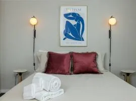 Near UNT - Downtown Square - Spacious Group Stay