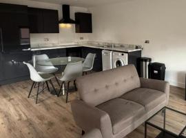 Sarah's Woodland Liverpool Stays，位于锡福斯的酒店