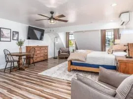 Peytons Lux Suite near Yosemite Adventures