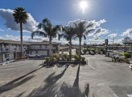 Steinbeck Lodge，位于萨利纳斯的酒店