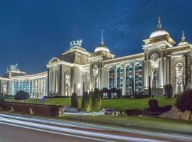 The Land Of Legends Kingdom Hotel - All-in Concept，位于贝莱克的Spa酒店