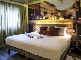 诺富特库里提巴巴特尔酒店