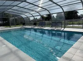 宜必思彭托森湾圣米歇尔山酒店 