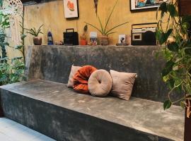 Diwas Stay，位于Timuran的宠物友好酒店